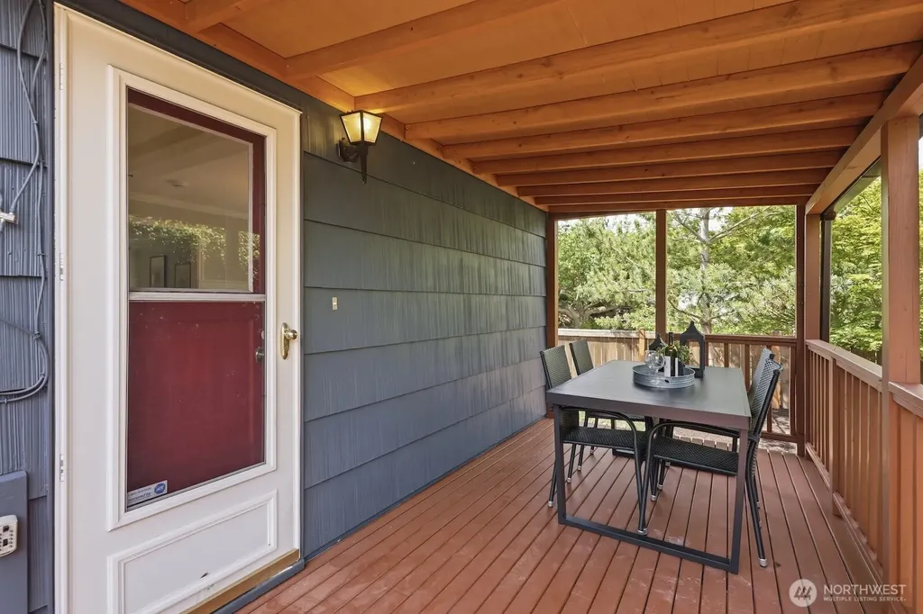 7736 38th Avenue SW Seattle WA 98126