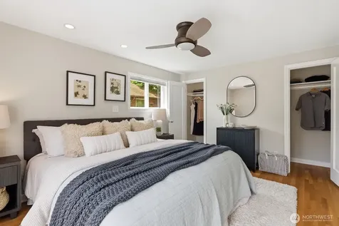 7736 38th Avenue SW Seattle WA 98126