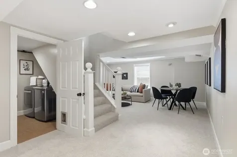 7736 38th Avenue SW Seattle WA 98126