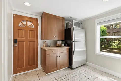 7736 38th Avenue SW Seattle WA 98126