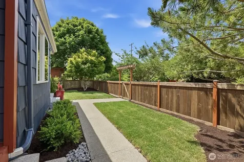 7736 38th Avenue SW Seattle WA 98126