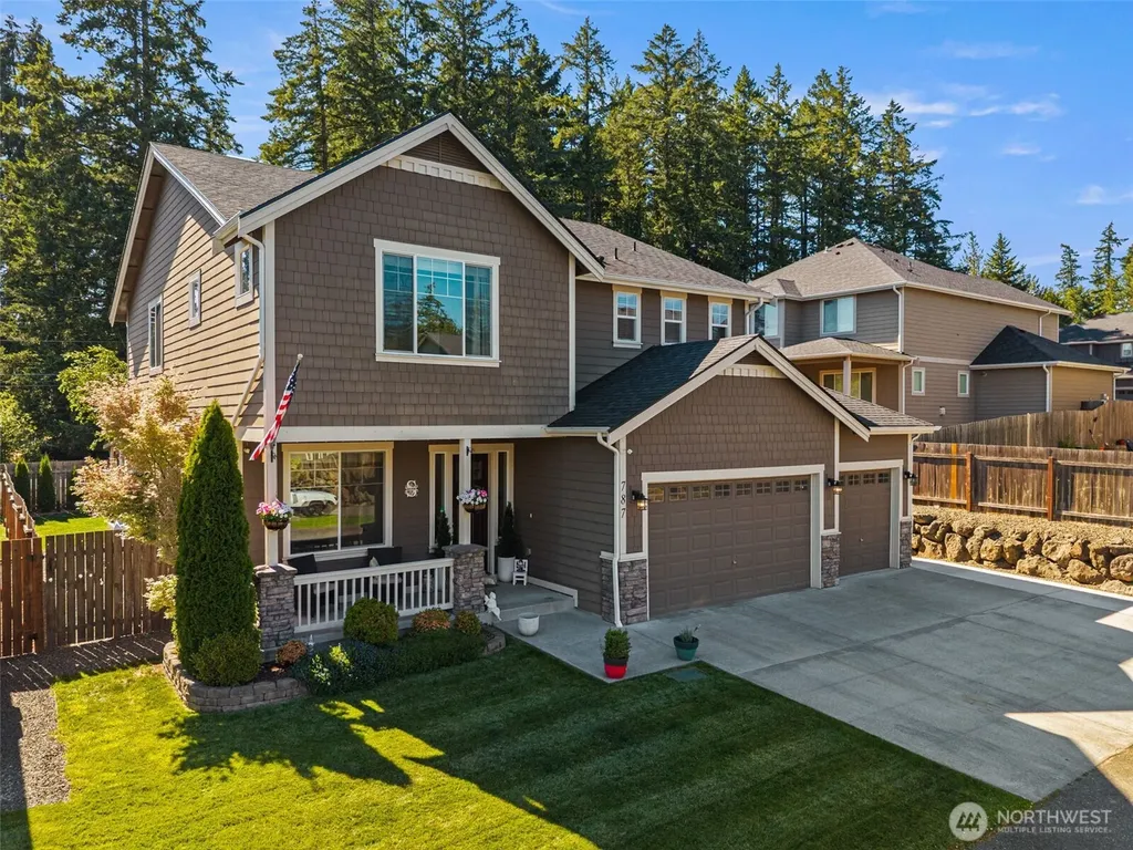787 NW Dresden Court Bremerton WA 98311