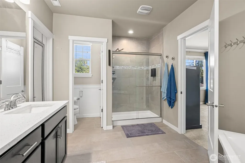 787 NW Dresden Court Bremerton WA 98311