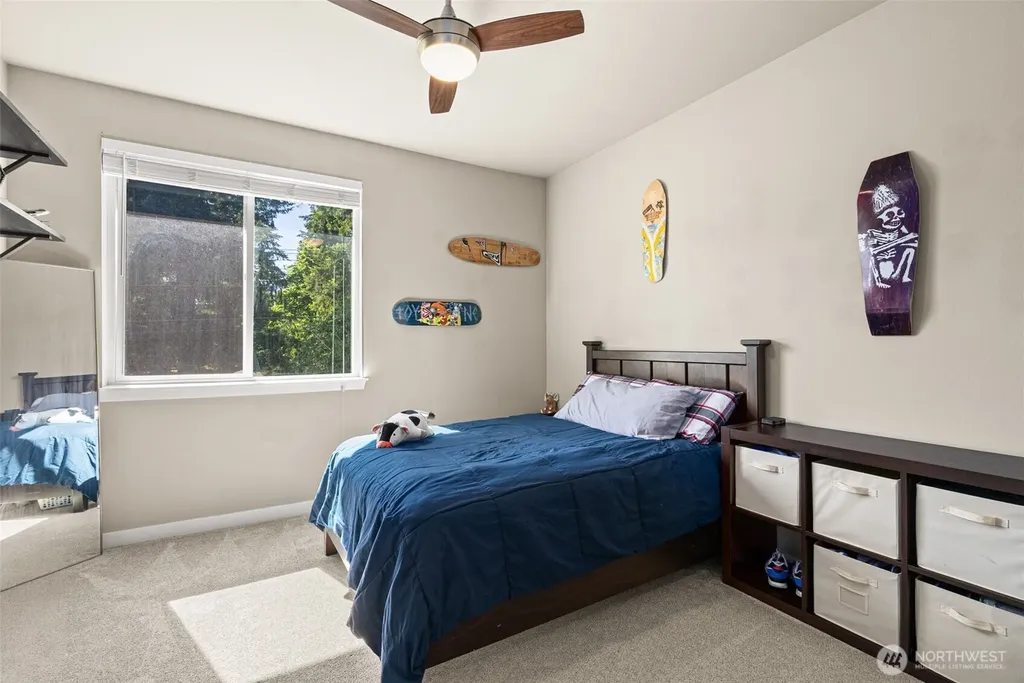 787 NW Dresden Court Bremerton WA 98311
