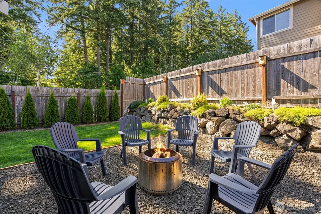 787 NW Dresden Court Bremerton WA 98311