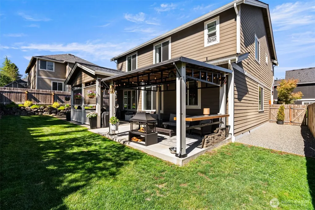 787 NW Dresden Court Bremerton WA 98311