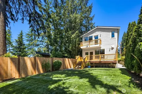 809 16th Avenue W Kirkland WA 98033