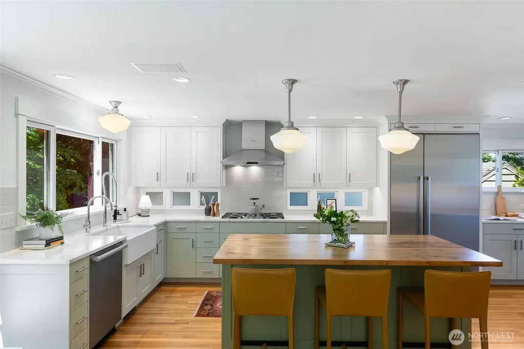 4821 53rd Avenue S Seattle WA 98118