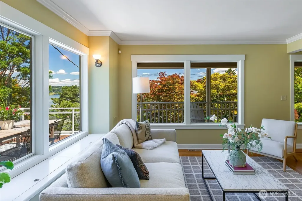 4821 53rd Avenue S Seattle WA 98118