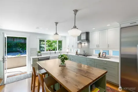 4821 53rd Avenue S Seattle WA 98118