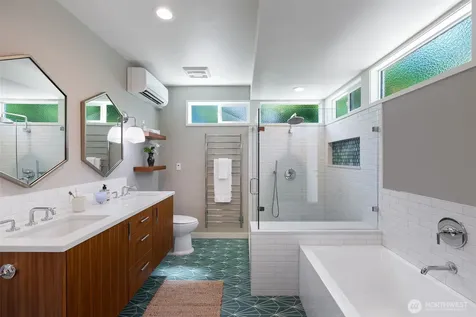 4821 53rd Avenue S Seattle WA 98118