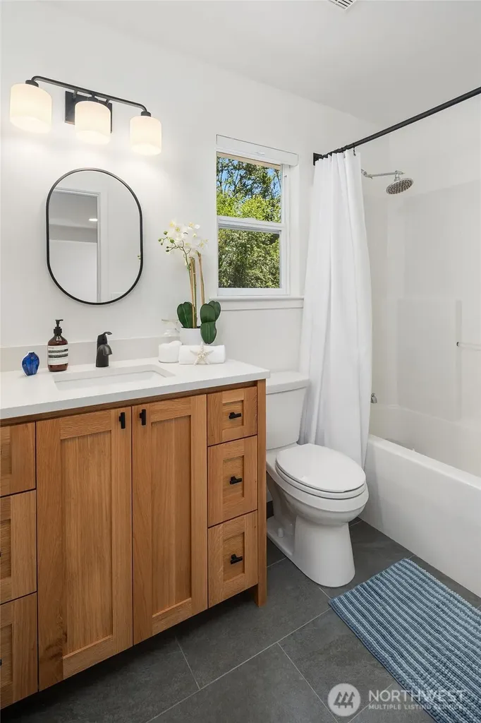 10820 NE 144th Court Kirkland WA 98034