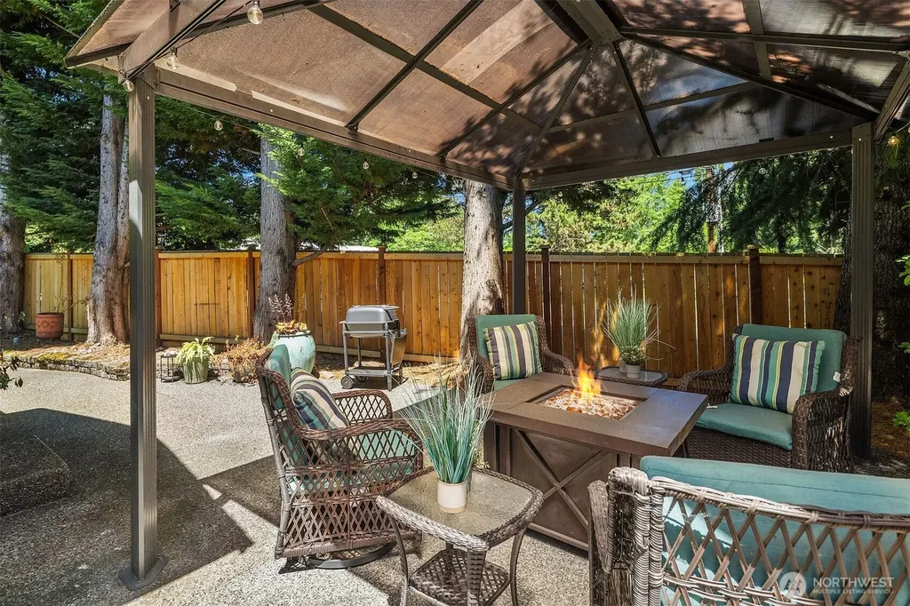 10820 NE 144th Court Kirkland WA 98034