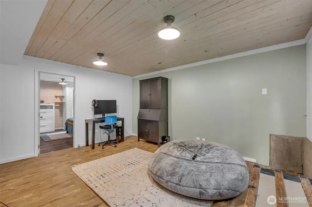 7622 234th Street SW Edmonds WA 98026