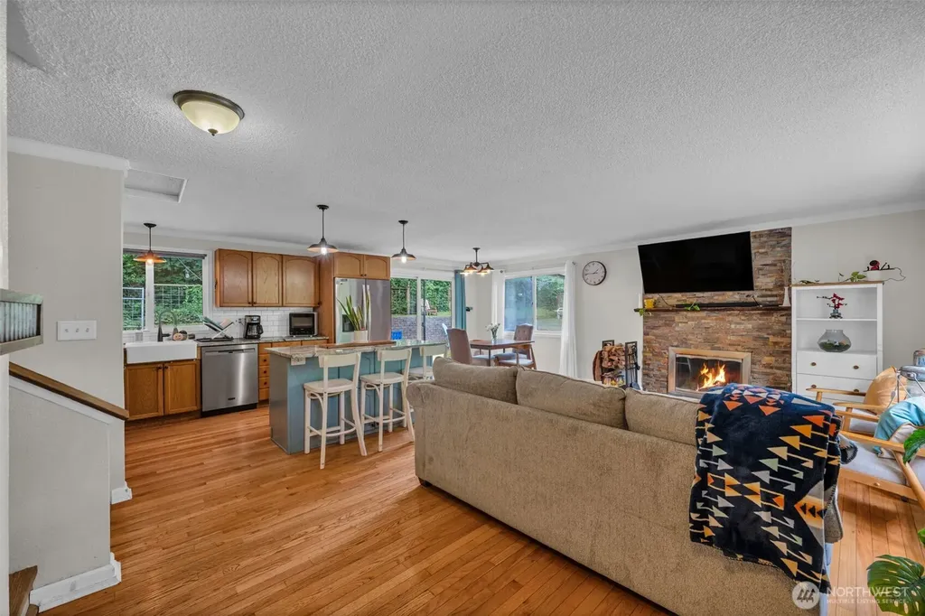 7622 234th Street SW Edmonds WA 98026