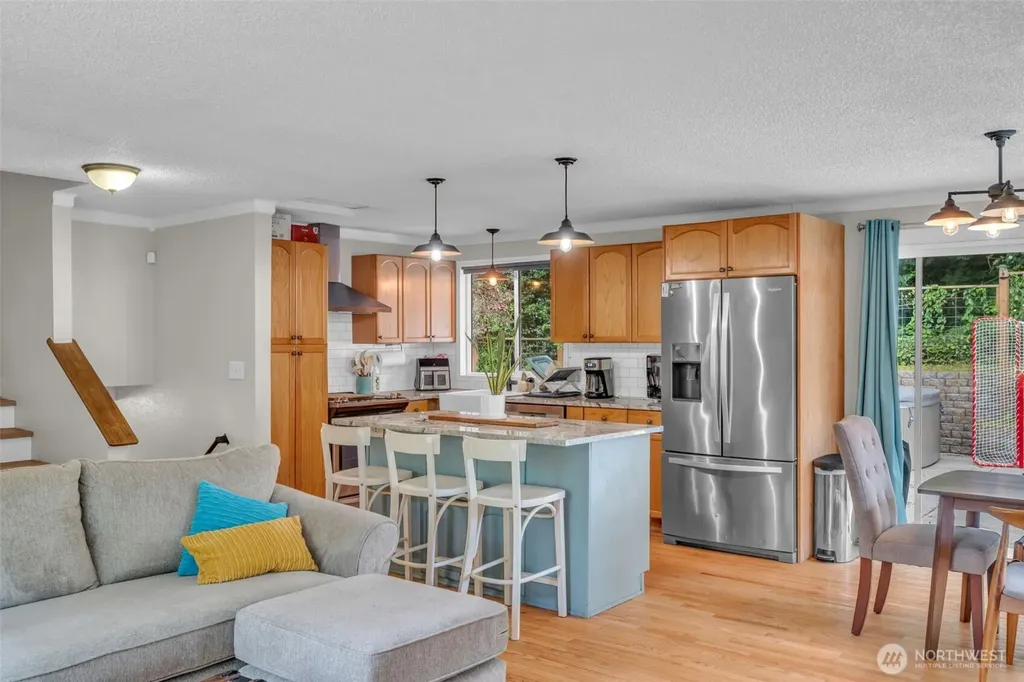 7622 234th Street SW Edmonds WA 98026