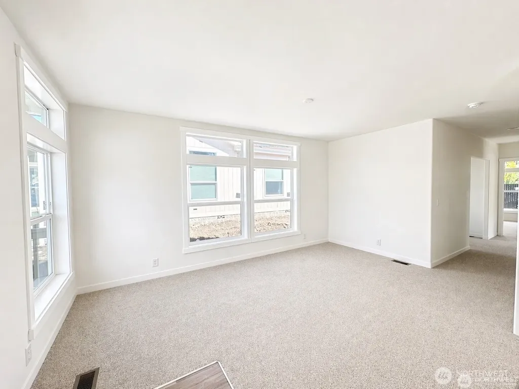 2073 Timber Street Enumclaw WA 98022