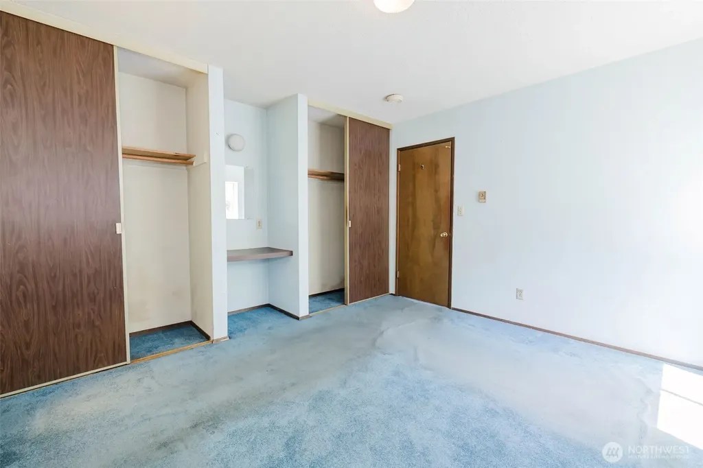 924 Shorewood Drive Bremerton WA 98312