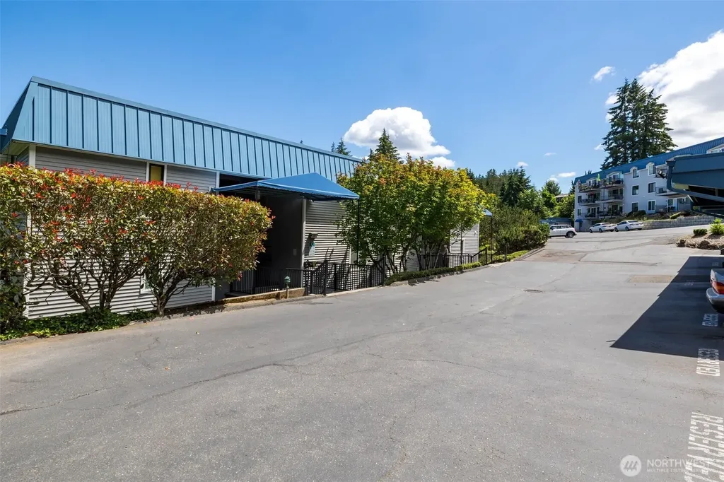 924 Shorewood Drive Bremerton WA 98312