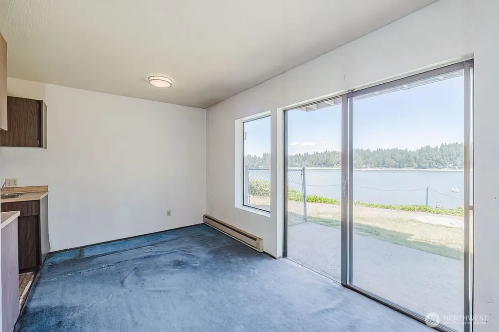 924 Shorewood Drive Bremerton WA 98312