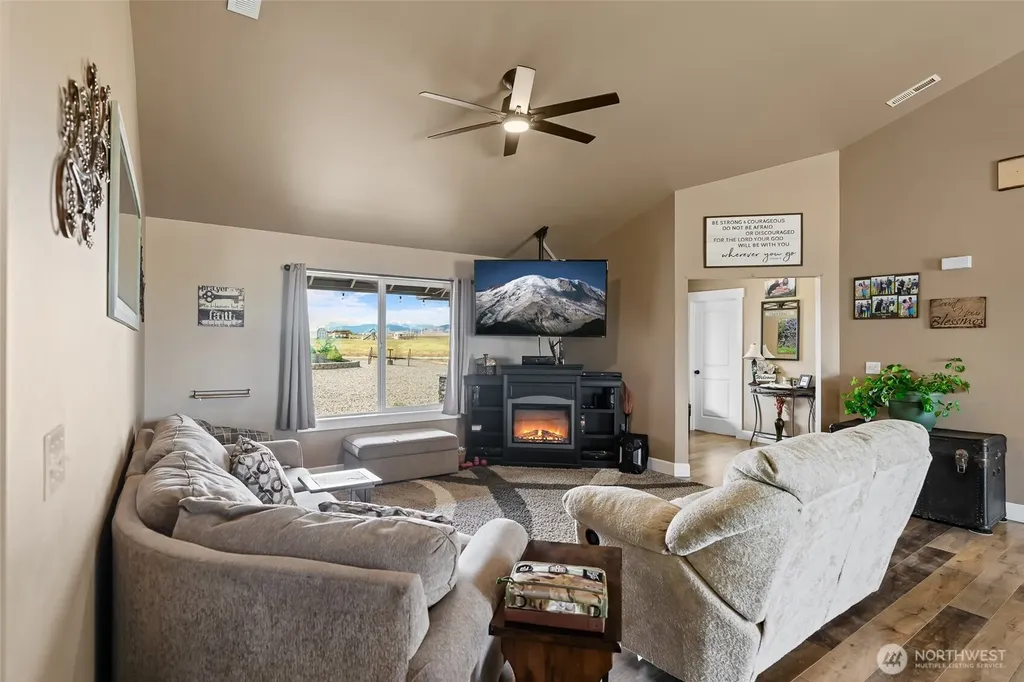 1510 Bitterbrush Drive Ellensburg WA 98926