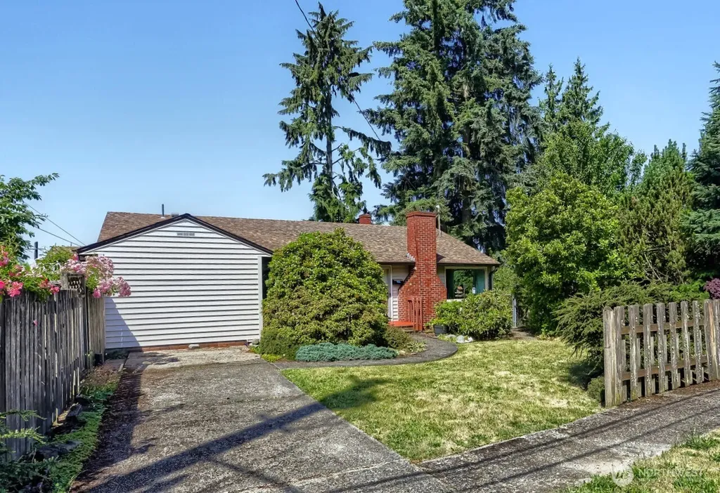 16719 3rd Avenue NE Shoreline WA 98155