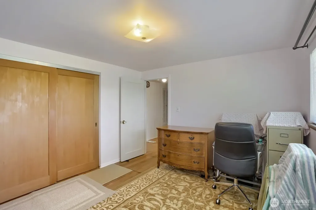 16719 3rd Avenue NE Shoreline WA 98155