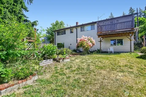 16719 3rd Avenue NE Shoreline WA 98155