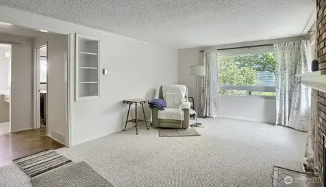 16719 3rd Avenue NE Shoreline WA 98155