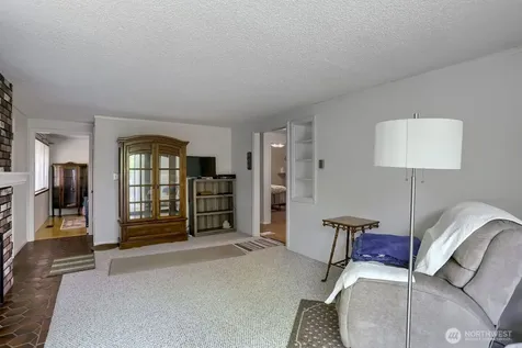 16719 3rd Avenue NE Shoreline WA 98155