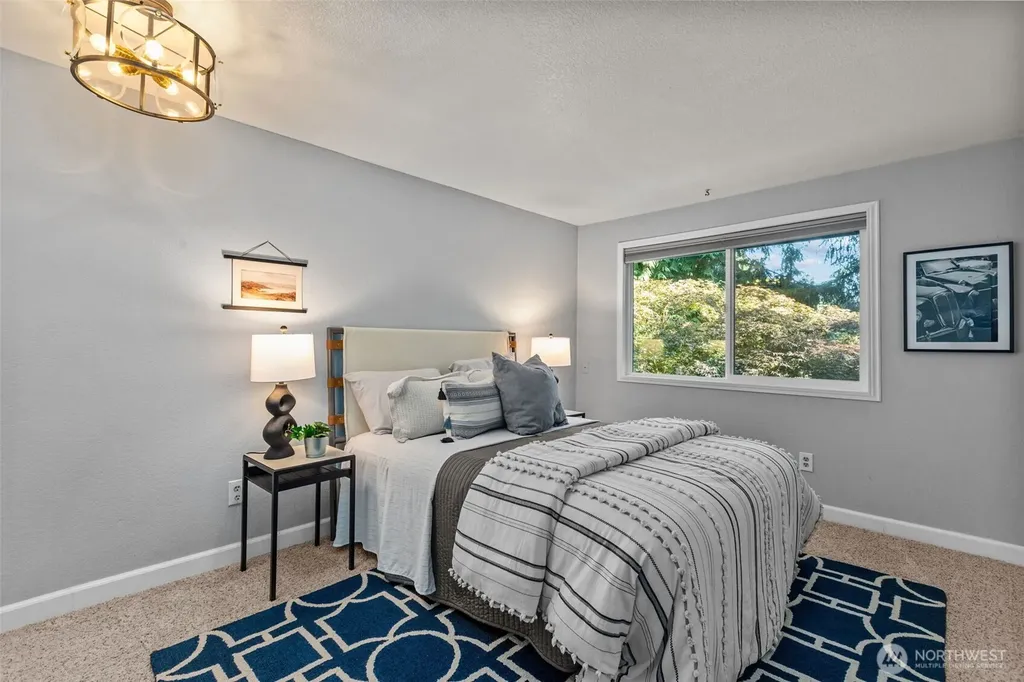 1812 SW 214th Street Lynnwood WA 98036