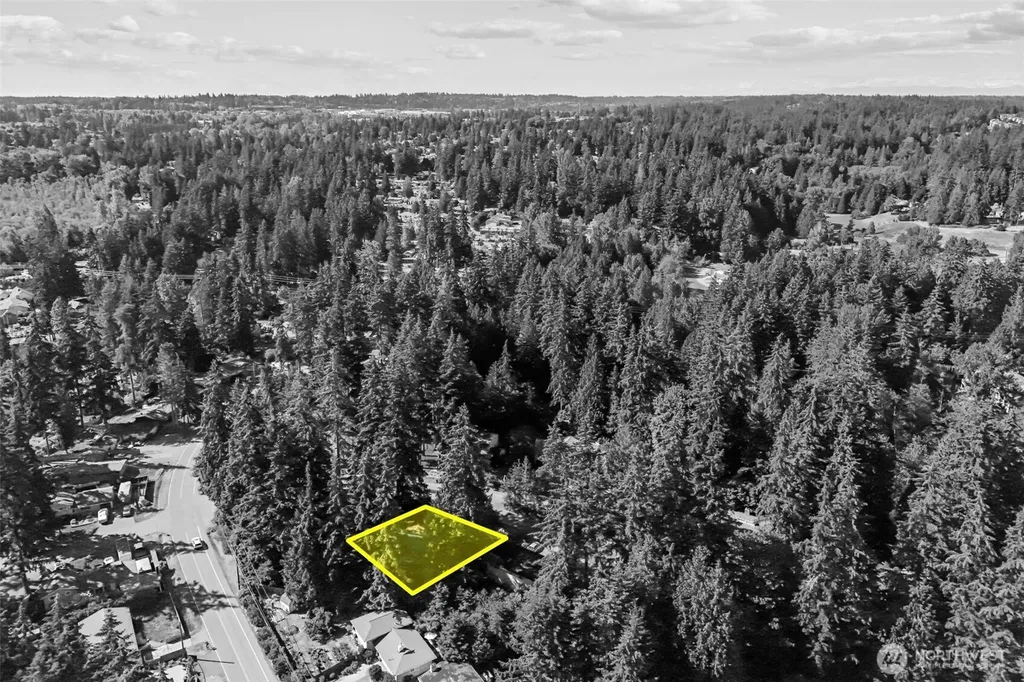 1812 SW 214th Street Lynnwood WA 98036