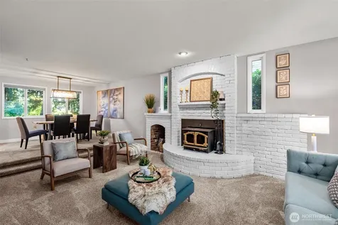 1812 SW 214th Street Lynnwood WA 98036