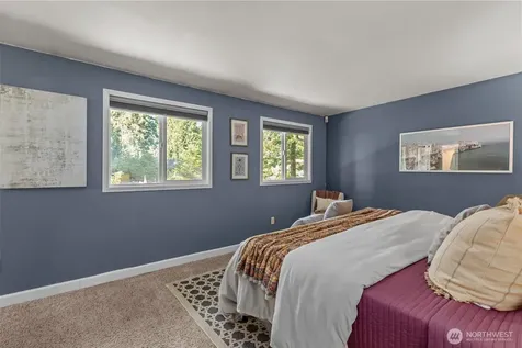 1812 SW 214th Street Lynnwood WA 98036