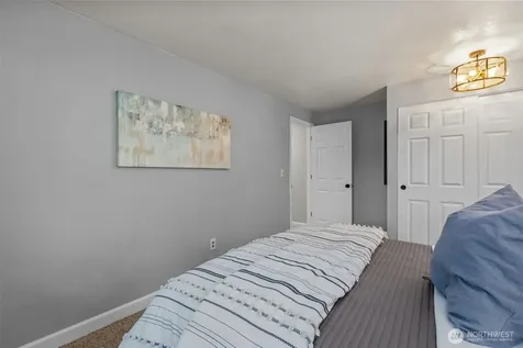 1812 SW 214th Street Lynnwood WA 98036