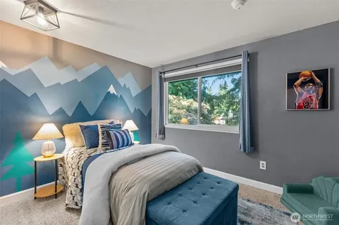 1812 SW 214th Street Lynnwood WA 98036