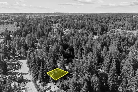 1812 SW 214th Street Lynnwood WA 98036