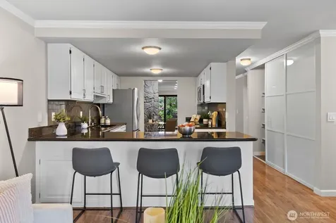 7639 SE 29th Street Mercer Island WA 98040