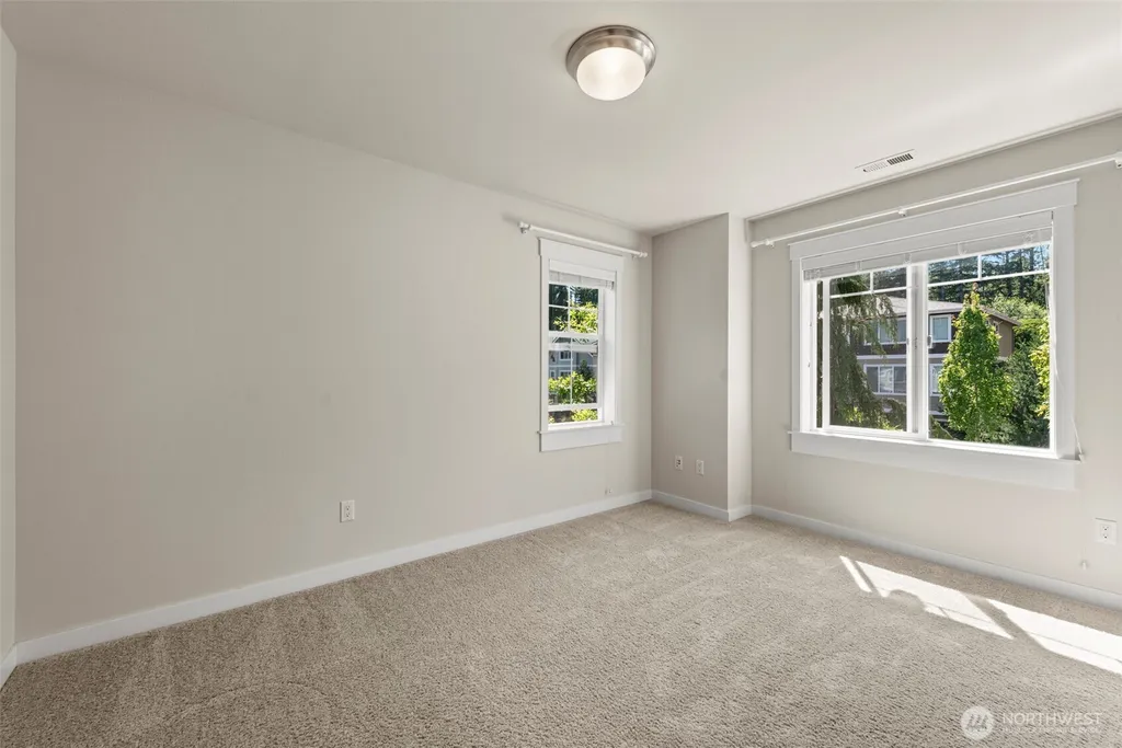 452 233rd Place SE Sammamish WA 98074