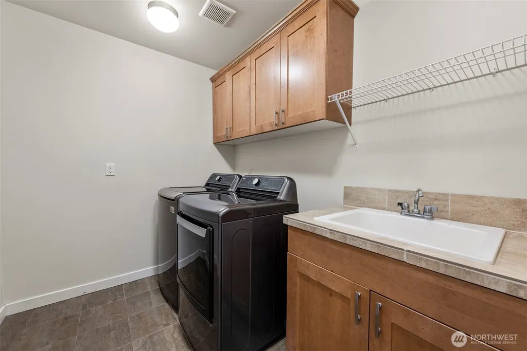 452 233rd Place SE Sammamish WA 98074
