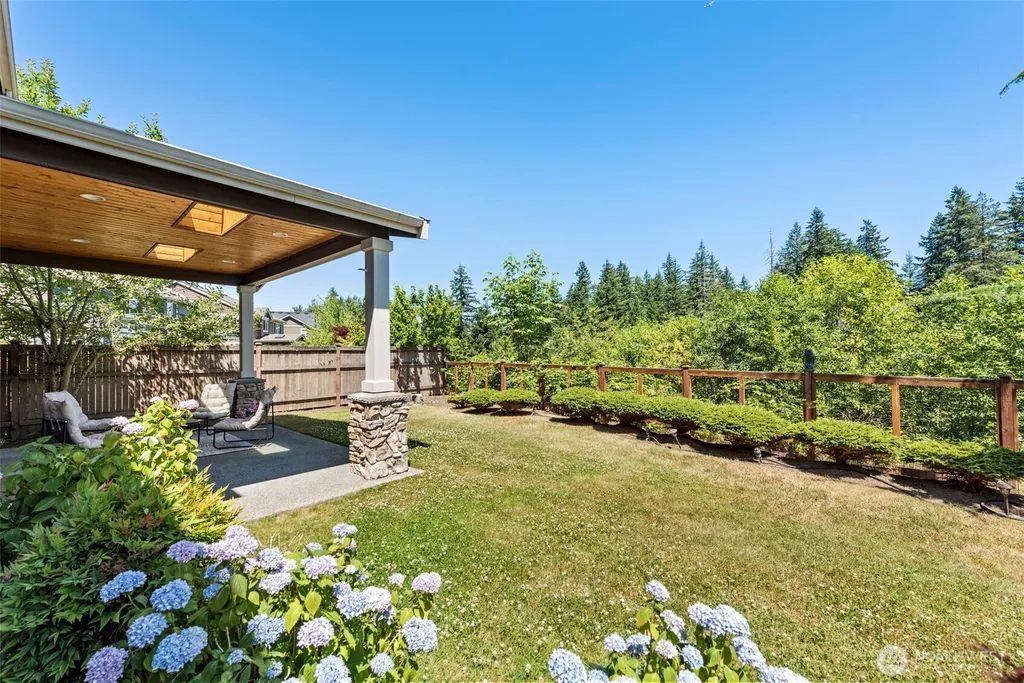 452 233rd Place SE Sammamish WA 98074