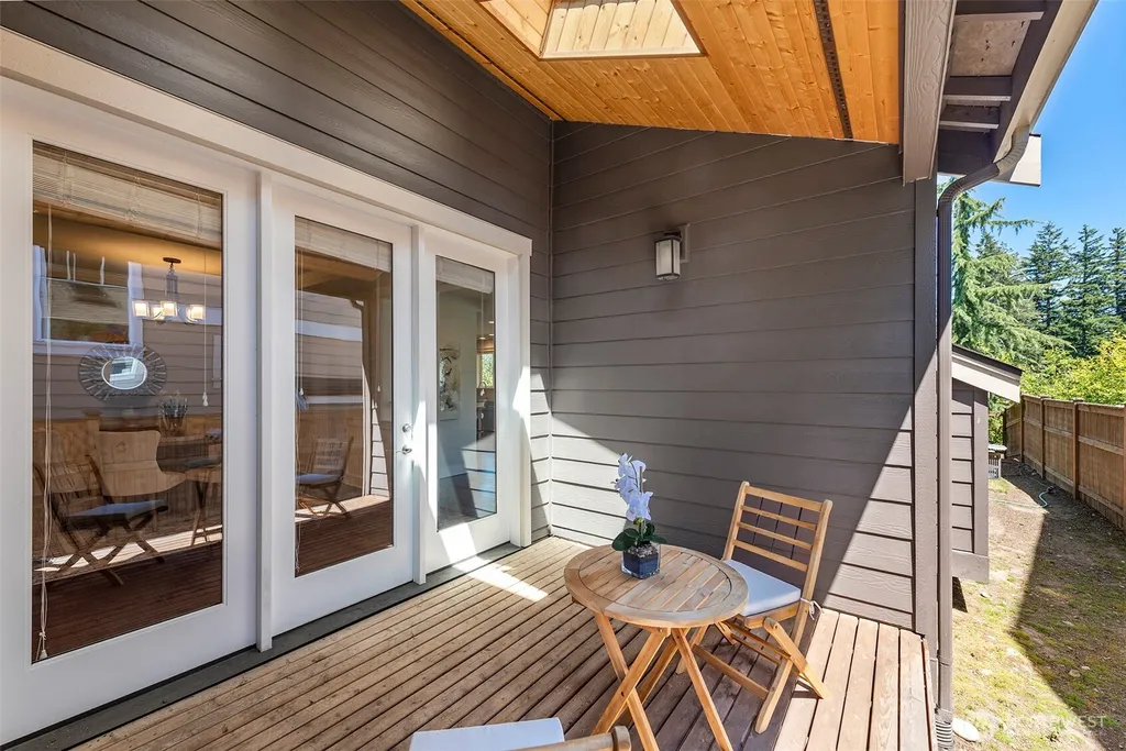 452 233rd Place SE Sammamish WA 98074