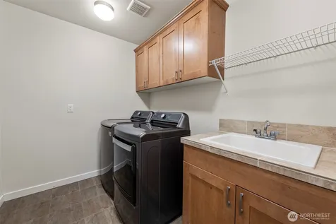 452 233rd Place SE Sammamish WA 98074