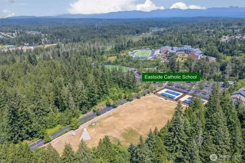 452 233rd Place SE Sammamish WA 98074