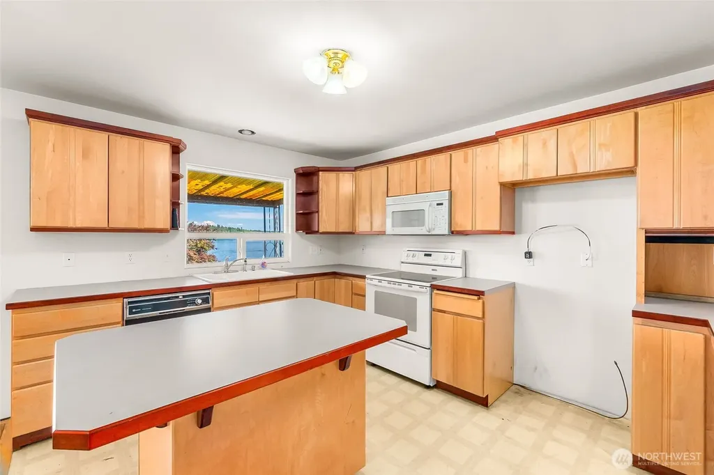 7022 Budd Street NW Olympia WA 98502
