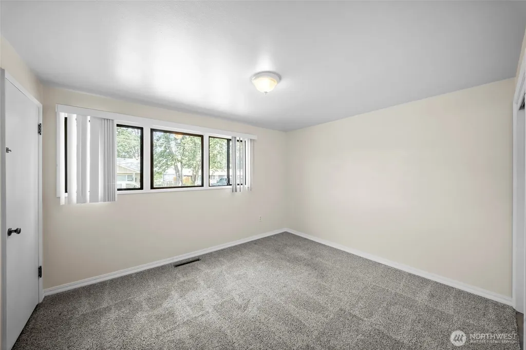 15205 Grant Avenue SW Lakewood WA 98498