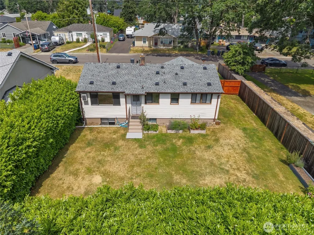 15205 Grant Avenue SW Lakewood WA 98498