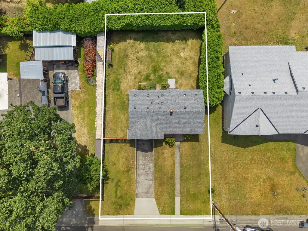 15205 Grant Avenue SW Lakewood WA 98498