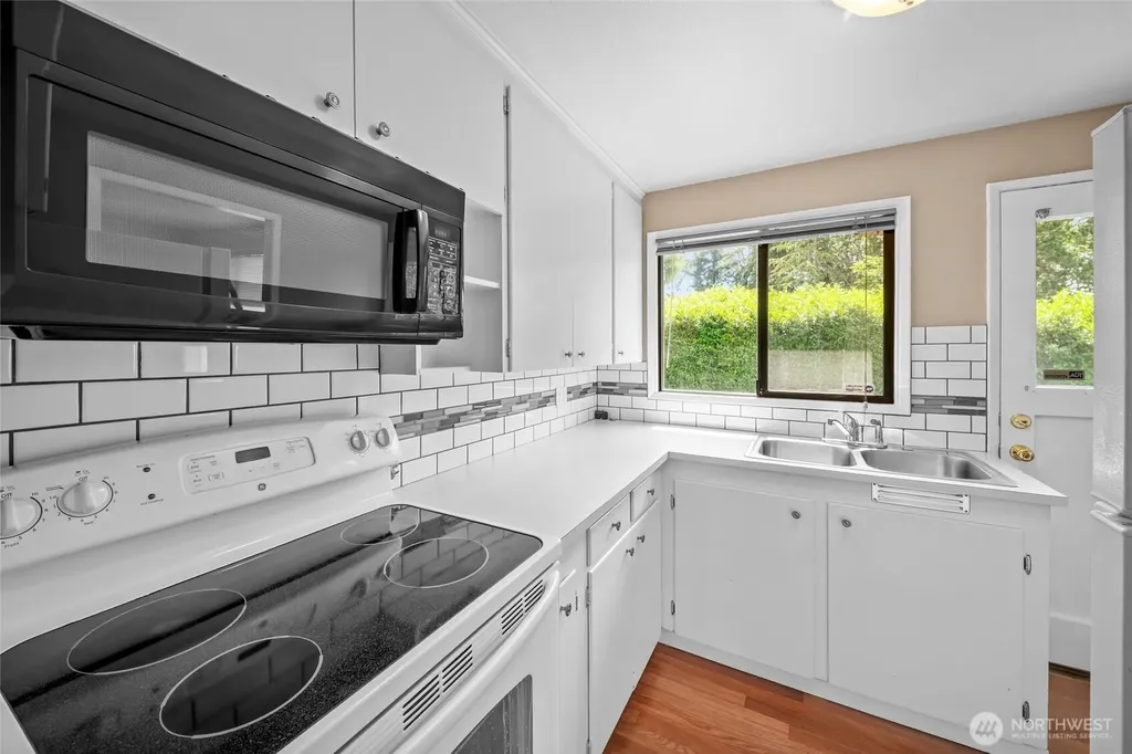 15205 Grant Avenue SW Lakewood WA 98498