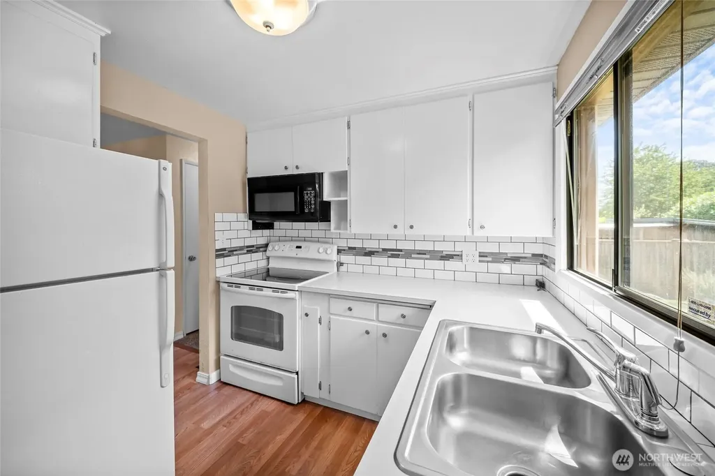15205 Grant Avenue SW Lakewood WA 98498